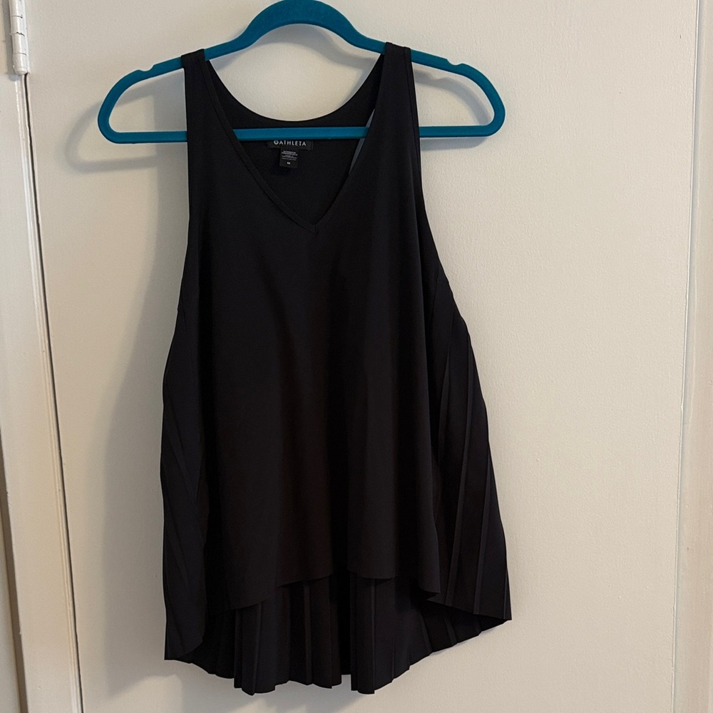 Black Pleated-Back V-Neck Tank Top